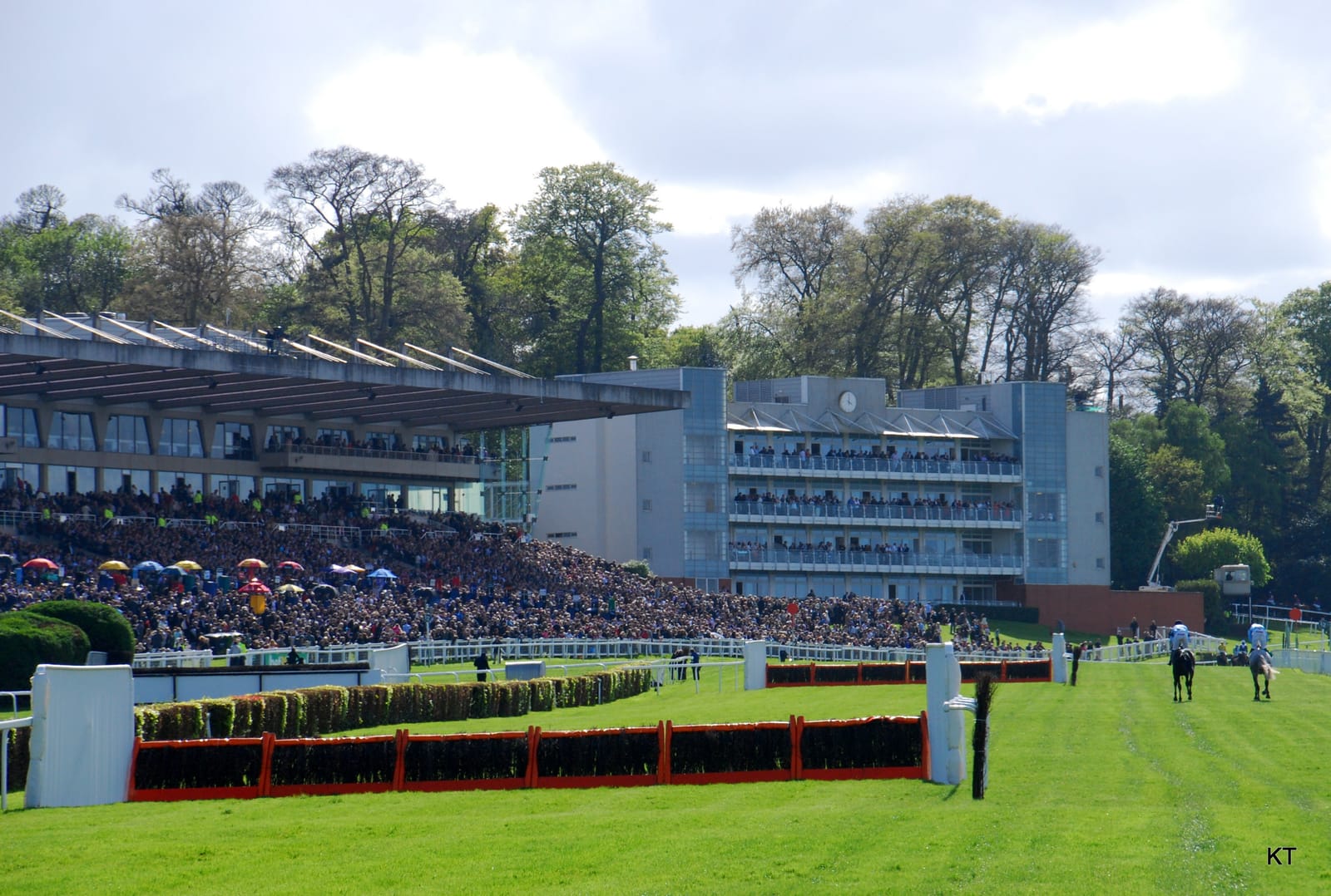 Sandown Park Racecourse