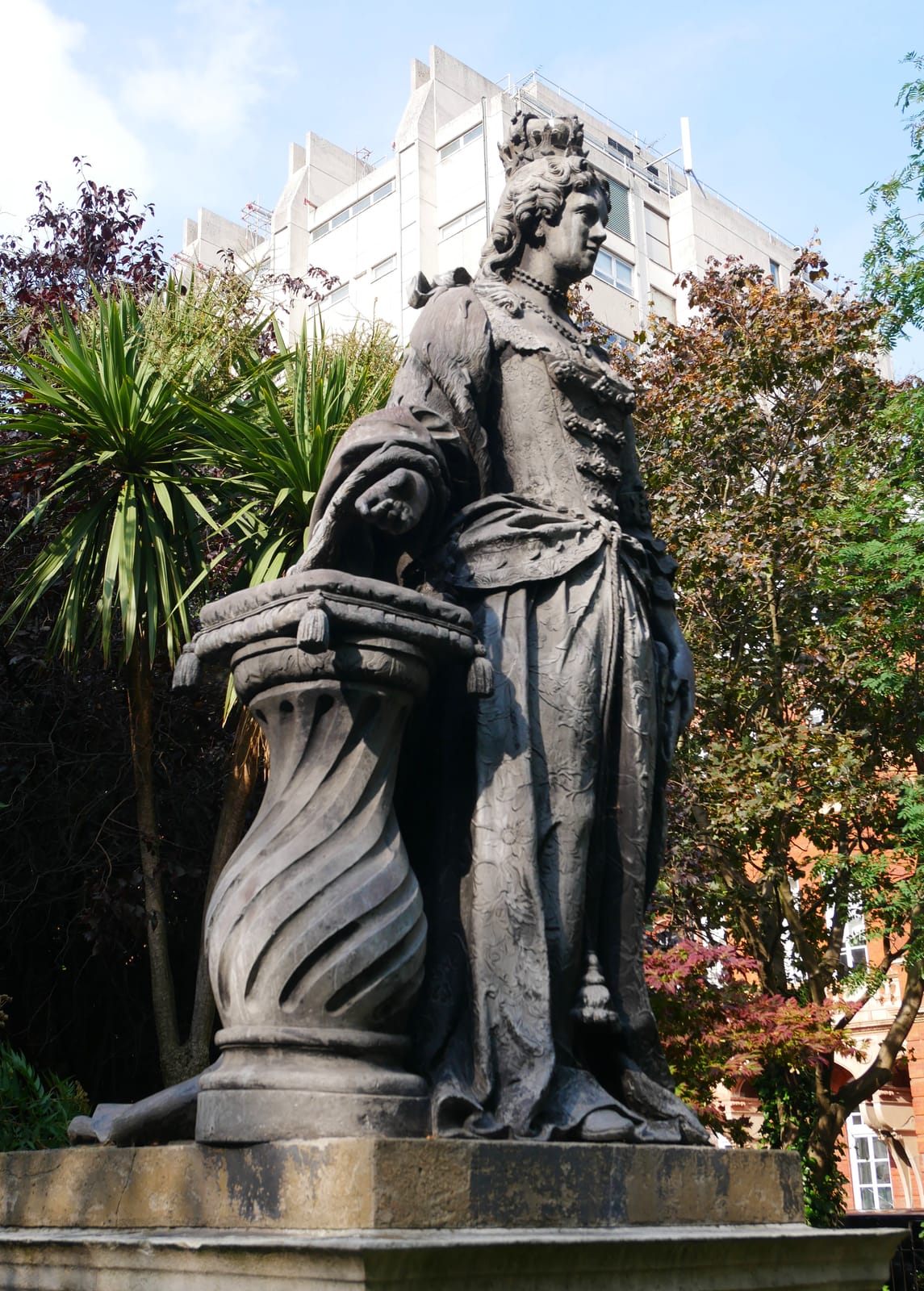 Queen Square Gardens